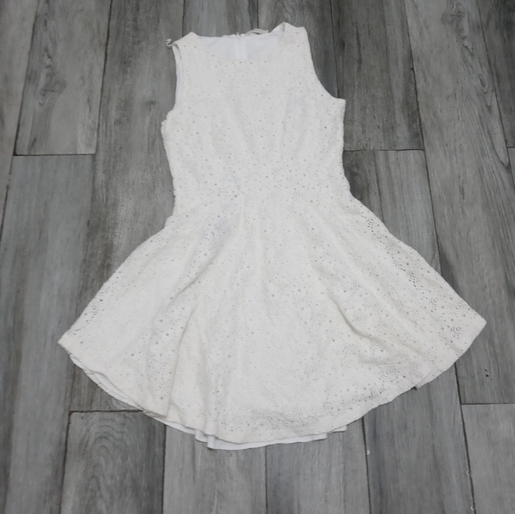 MAITAI WHITE FLORAL LACE SLEEVELESS LINED FLARED MINI SKATER SKIRT MED. - Picture 1 of 9